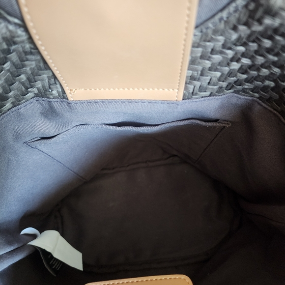 Banana Republic Crossbody Weaved Resort Tote Bag - Picture 6 of 10